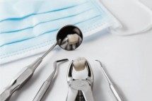Painless Tooth Extractions with Medisave: Safe and Affordable Dental Care