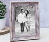 Photo Frames: Shop at Wooden Street Today