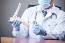Top Knee Surgeon in Manchester – Expert Ligament Care