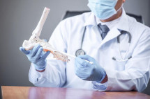 Knee Surgeon in Stoke – The Knee Clinic Manchester