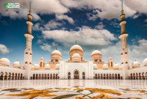 Experience Culture on a Sheikh Zayed Mosque Tour
