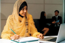 فوائد برامج كامبريدج لتدريب اللغة الإنجليزية – تعلّم بمعايير عالمية