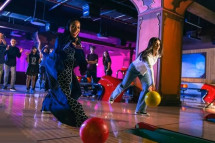 Add More Fun to Your Day at a Bowling Centre
