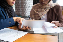 How Does the VAT Deregistration Process Work in UAE?