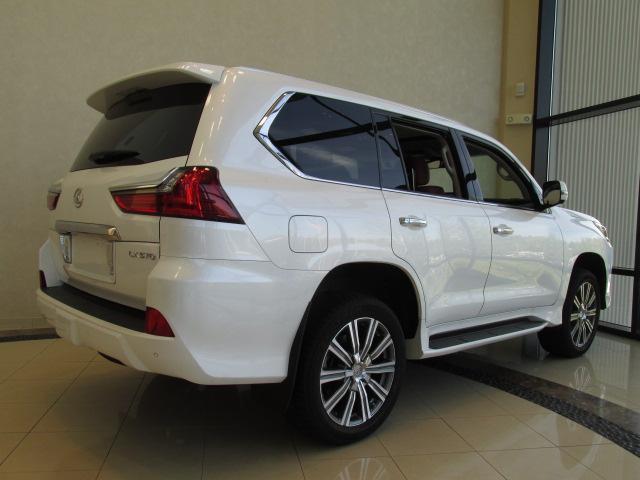 Лексус lx570 2017